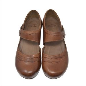 Dansko Harlow Mary Jane brown leather